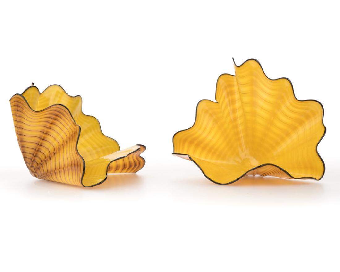 Dale Chihuly (1941-* Seattle, WA) (1 of 3)