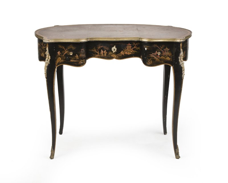 A French lacquered Chinoiserie writing desk (1 of 5)