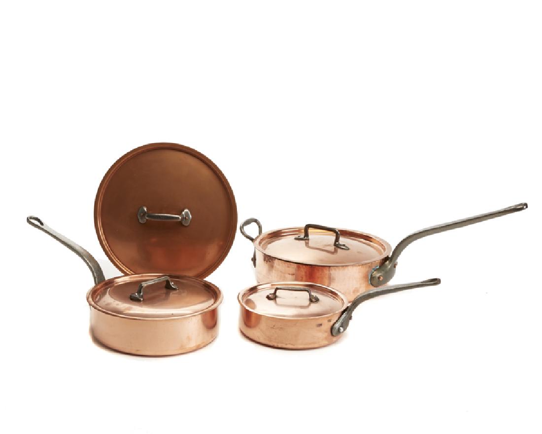 A group of three copper saucepans (1 of 3)