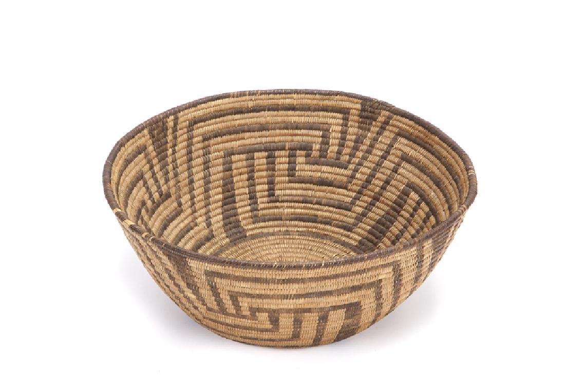 A large Pima basket (1 of 3)