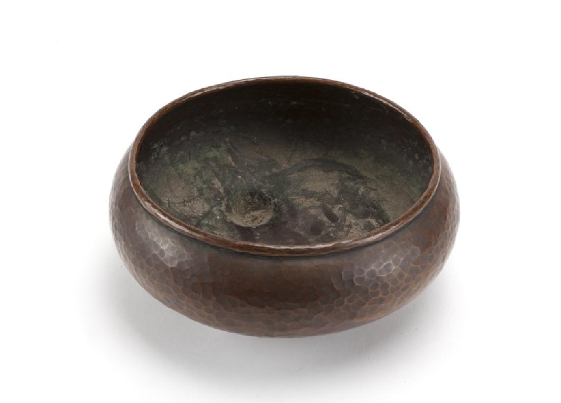 A Roycroft tri-footed hammered copper bowl/jardiniere (1 of 2)