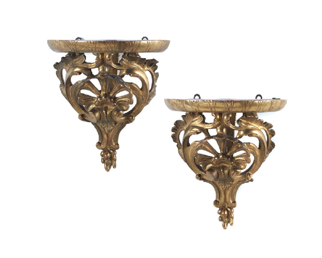 A pair of carved giltwood wall brackets (1 of 1)