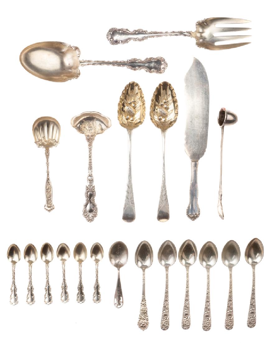 A group of miscellaneous sterling silver flatware (1 of 6)