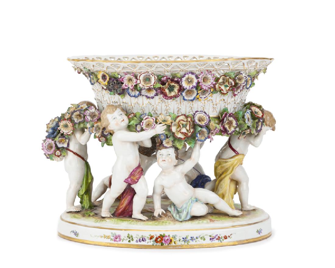 A German porcelain centerpiece (1 of 5)