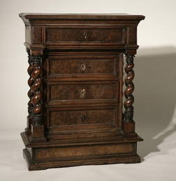 1038: AN ITALIAN BAROQUE STYLE WALNUT CREDENZA