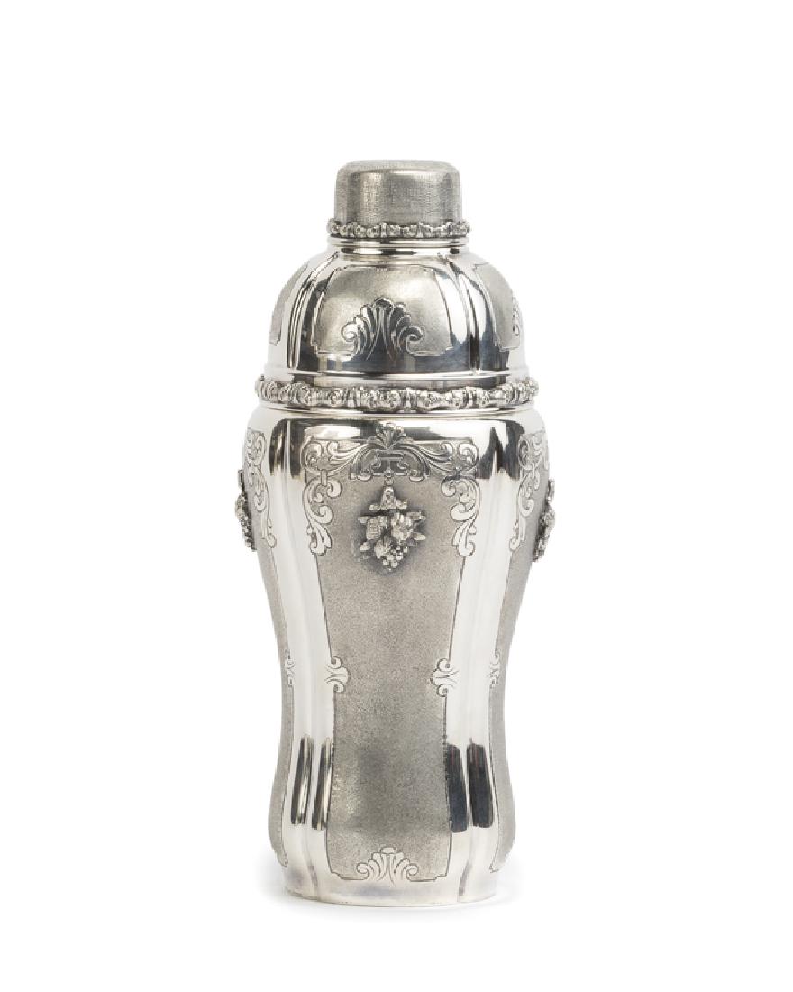 An Italian sterling silver cocktail shaker (1 of 3)