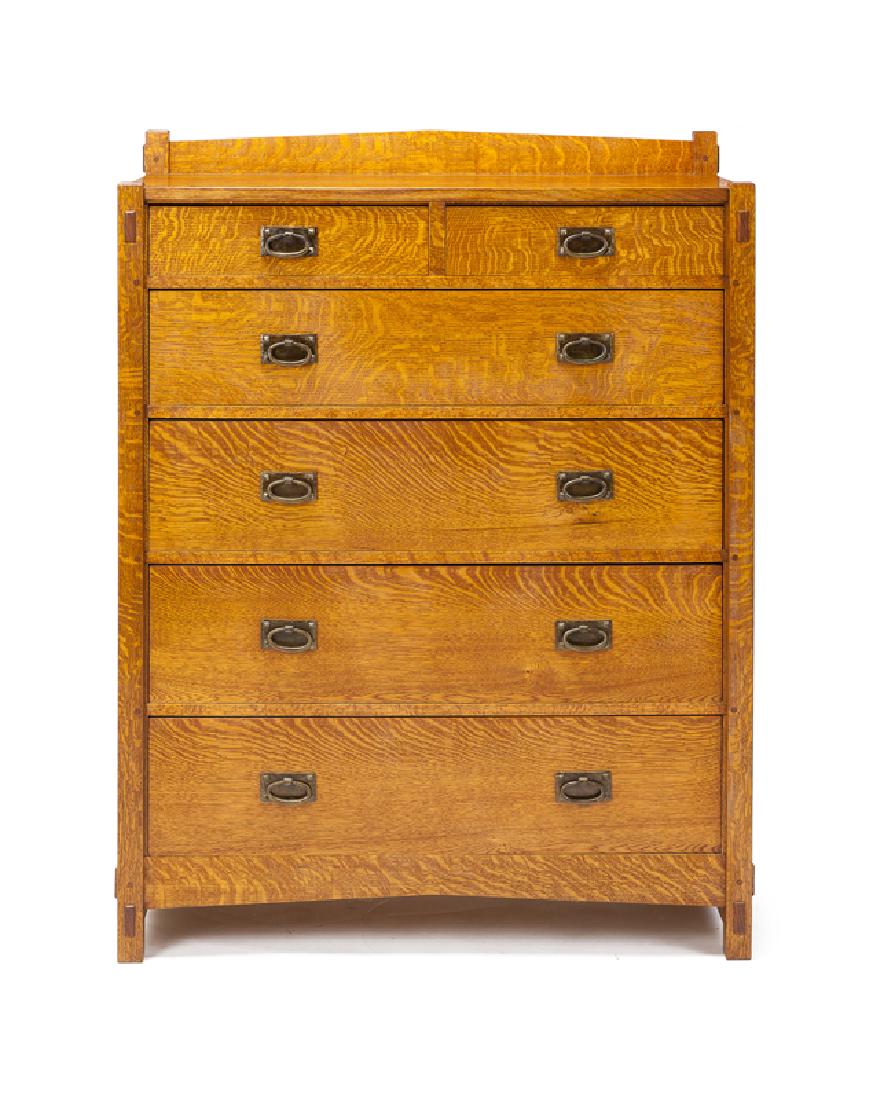An oak Arts & Crafts chest of drawers (1 of 3)