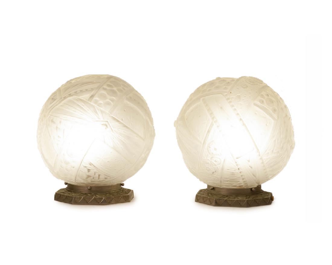 A pair of Art Deco frosted glass globe lamps (1 of 2)