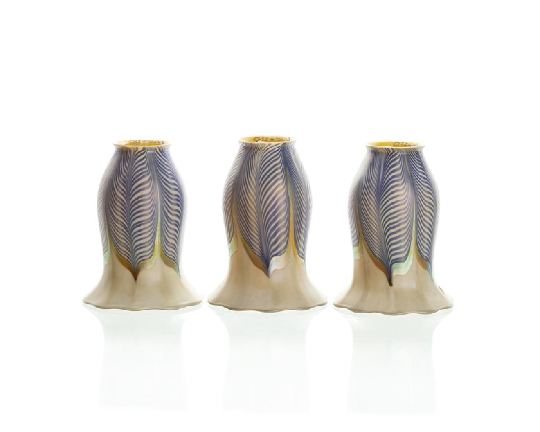 Three pulled feather art glass shades, Quezal (1 of 2)