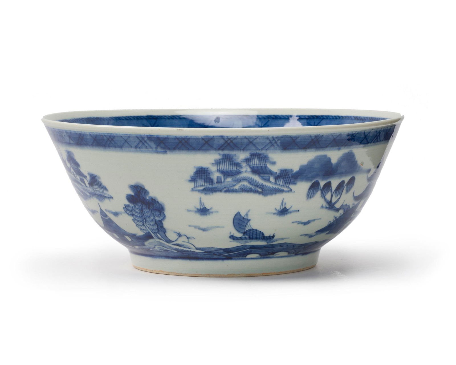 A Chinese Canton porcelain punchbowl (1 of 2)