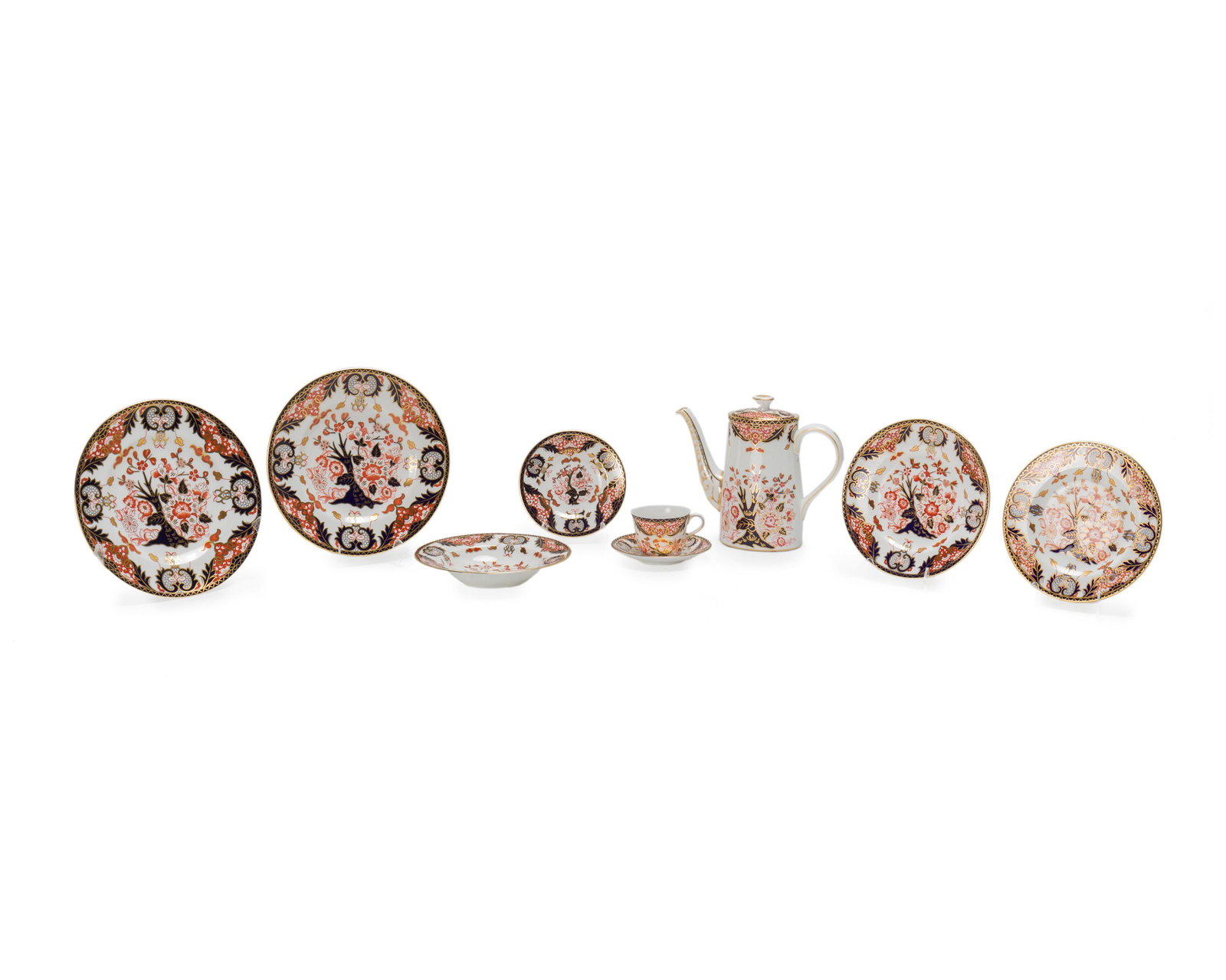 A Royal Crown Derby "Kings" porcelain service: Fourth-quarter 20th century Each marked: Royal Crown Derby / English Bone China / 383, some with newer backstamps Comprising 25 dinner plates (1.125" H x 10.5" Dia.), 27 salad plates (.875" x 8.5" Dia