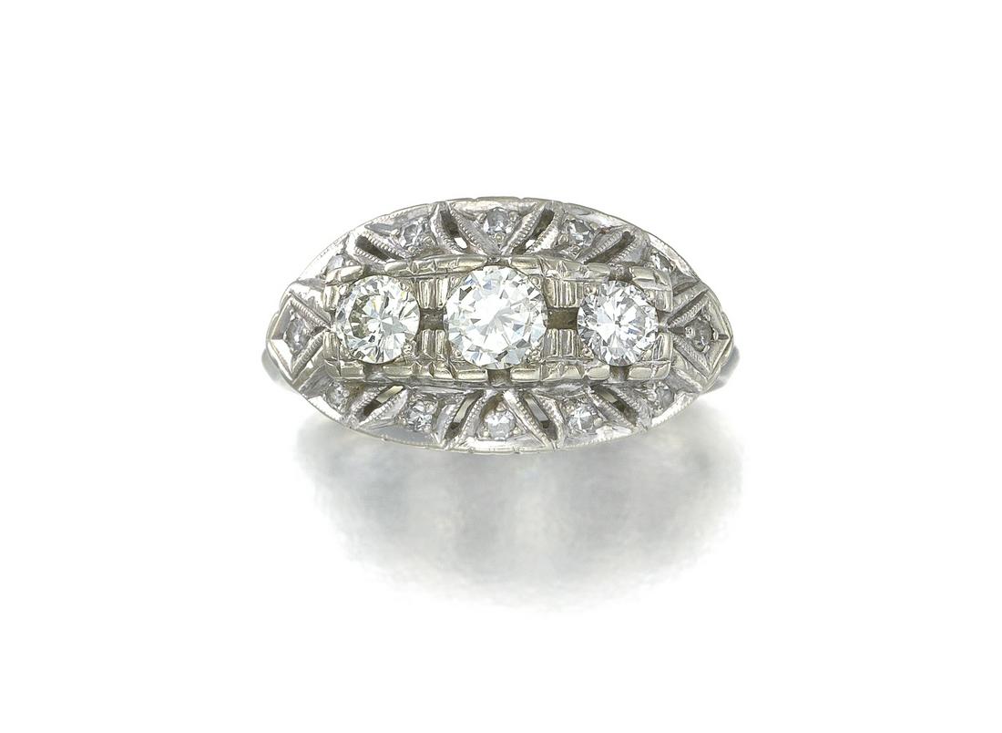 An Art Deco diamond ring (1 of 1)
