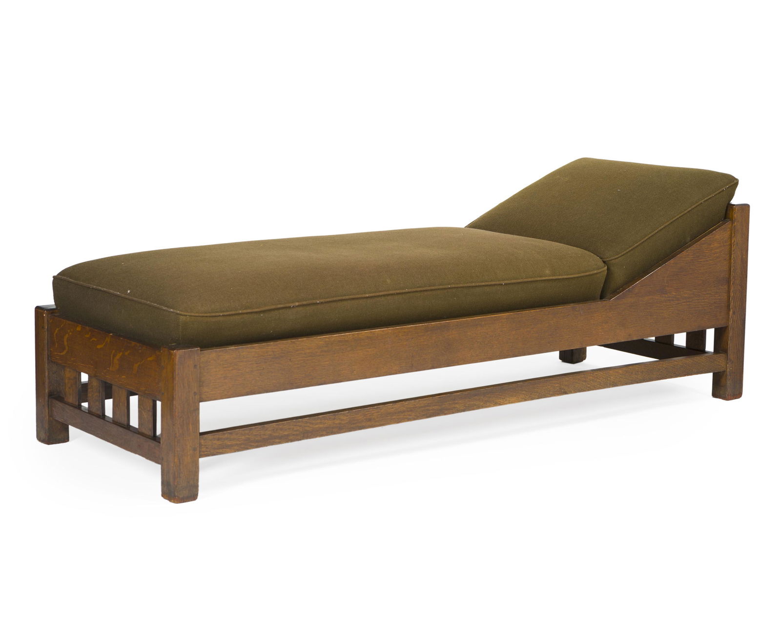 An oak Arts & Crafts daybed (1 of 2)