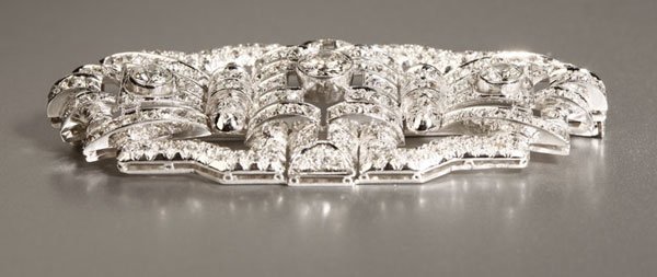 An Art Deco diamond brooch - 3