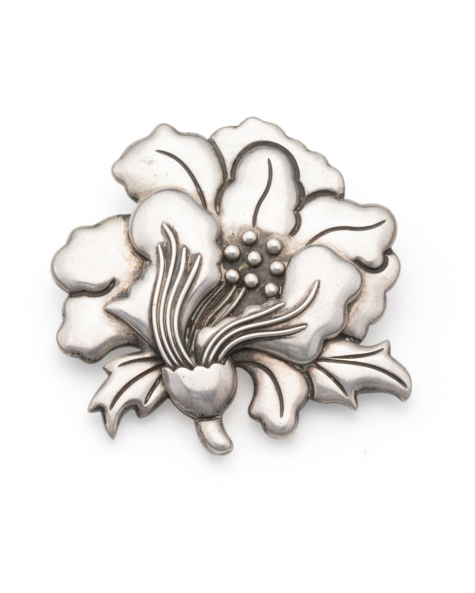 An Antonio Pineda silver flower brooch (1 of 3)