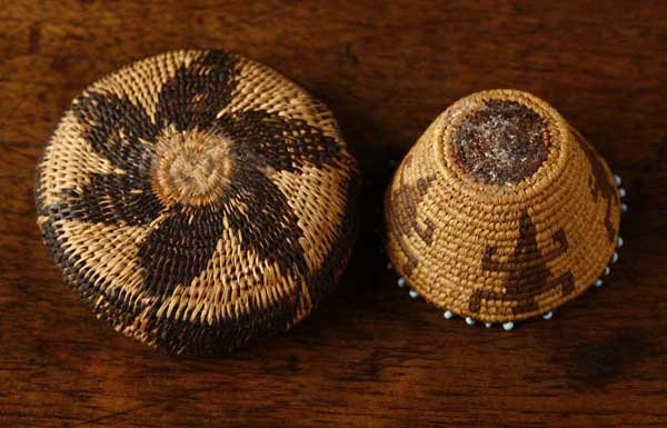 Two miniature Native American baskets, Pima, Pomo - 2