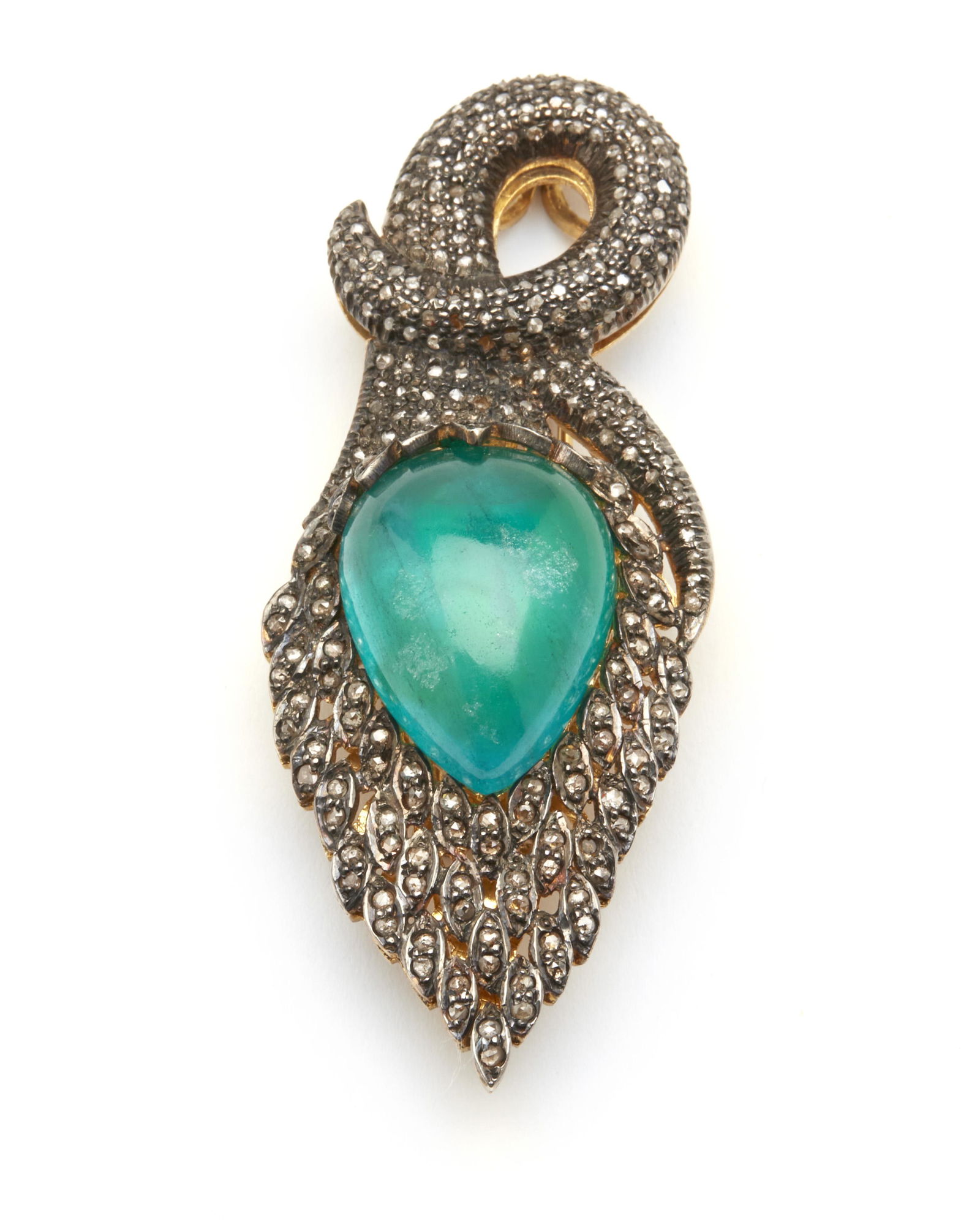 An emerald and diamond pendant/brooch (1 of 1)
