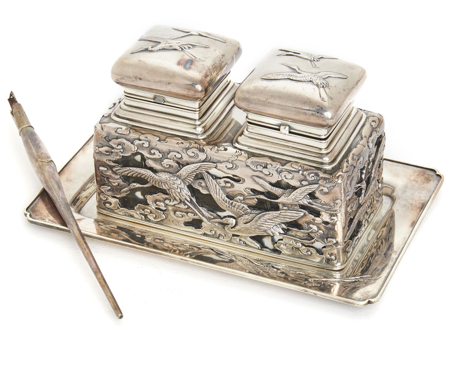 A Japanese Samurai Shokai silver double inkwell and pen (1 of 3)