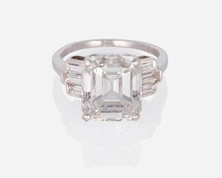 An Art Deco diamond ring