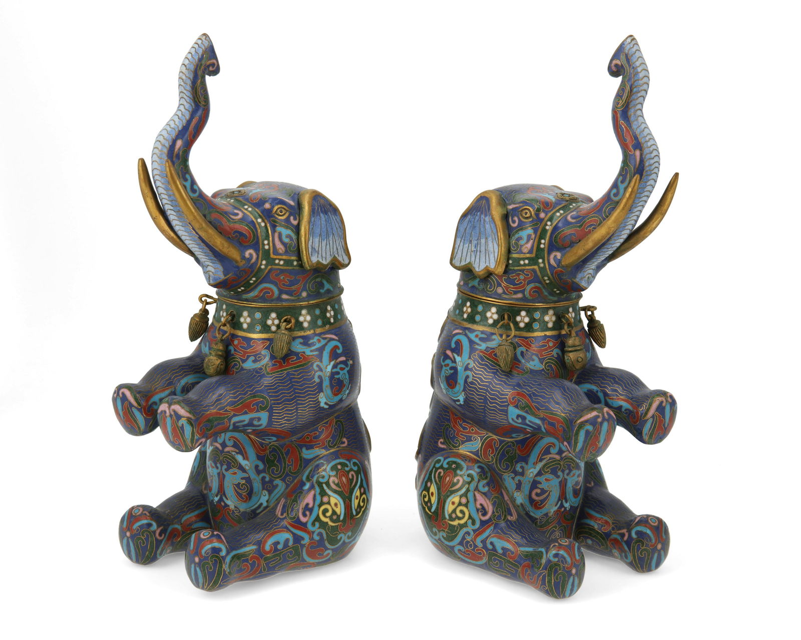 A pair of Chinese cloisonne elephant vessels (1 of 4)