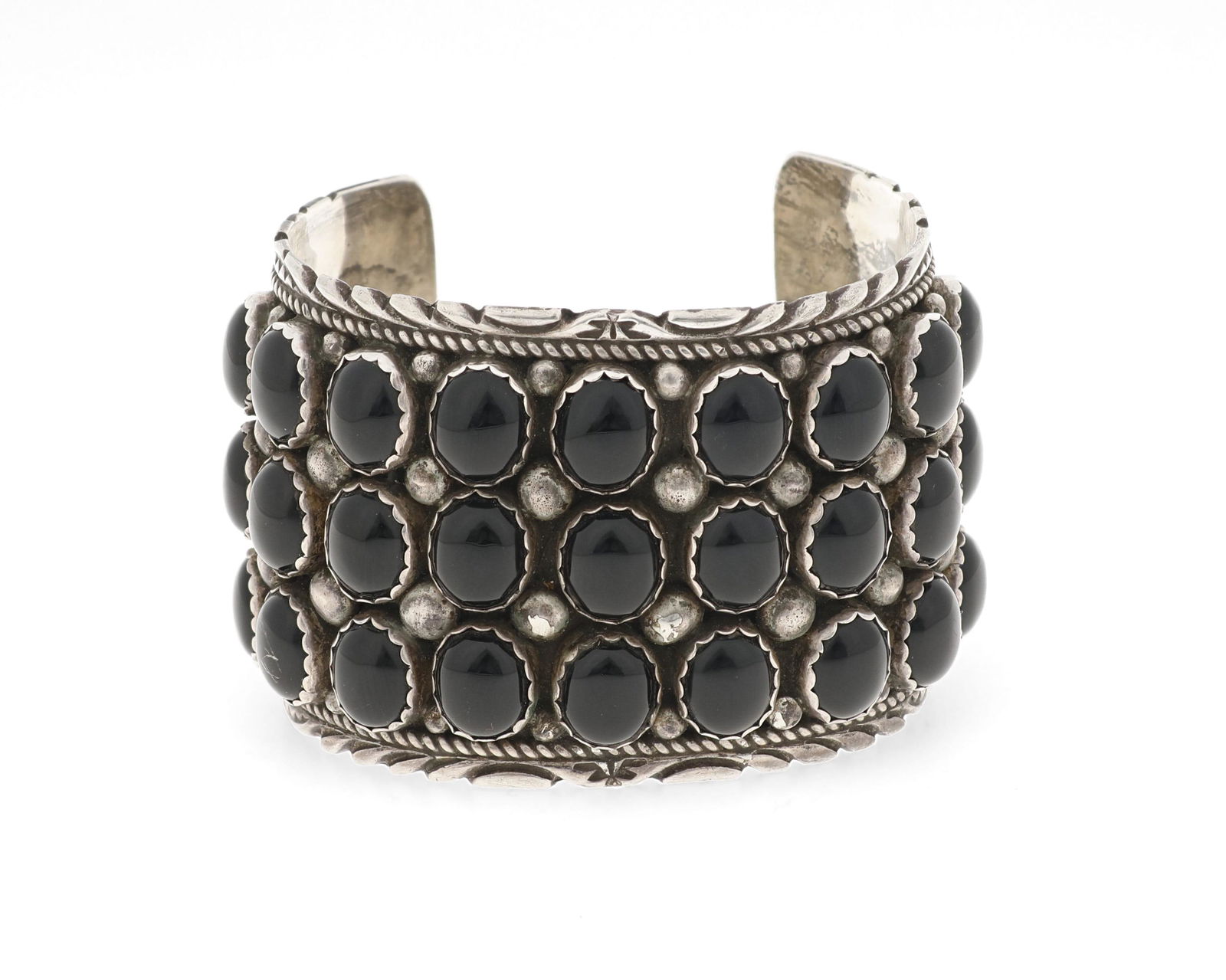 A Mary and Richard Thomas Navajo sterling and onyx cuff (1 of 2)