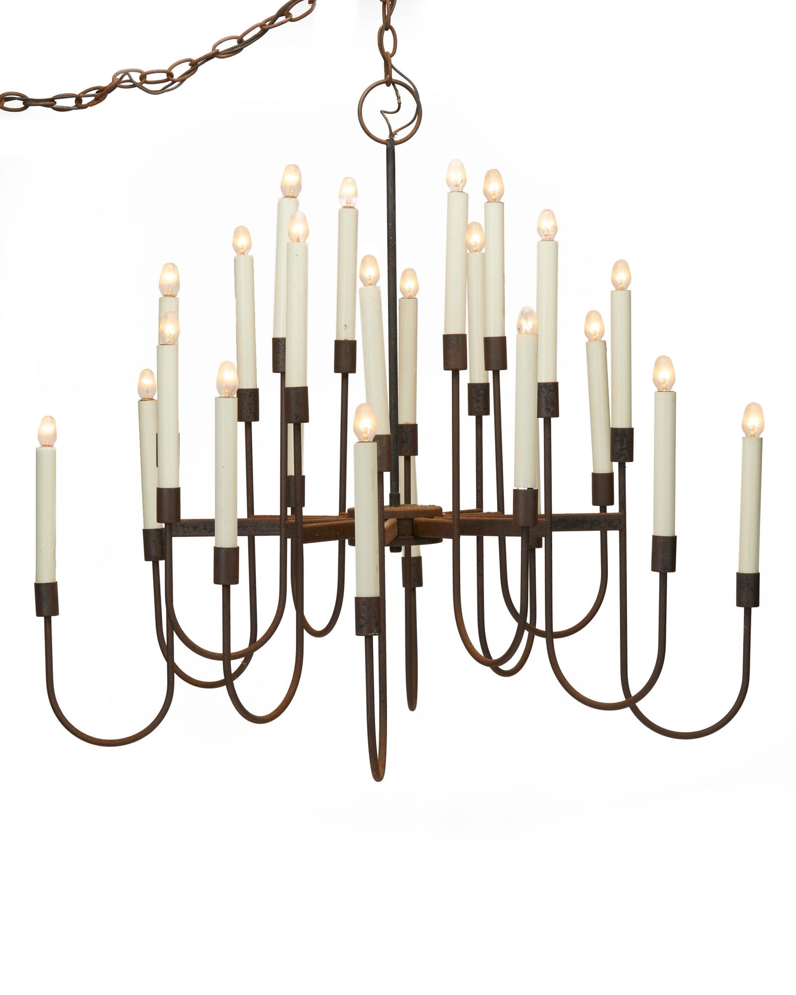 An iron chandelier (1 of 1)