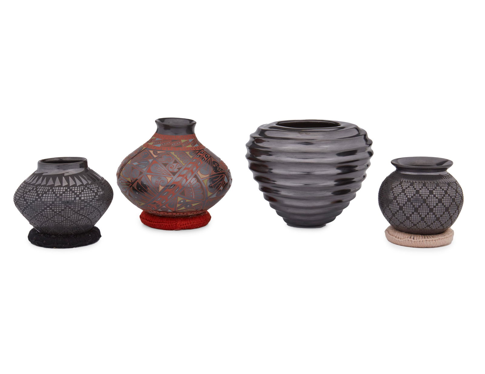 Four Mata Ortiz pottery vessels (1 of 5)