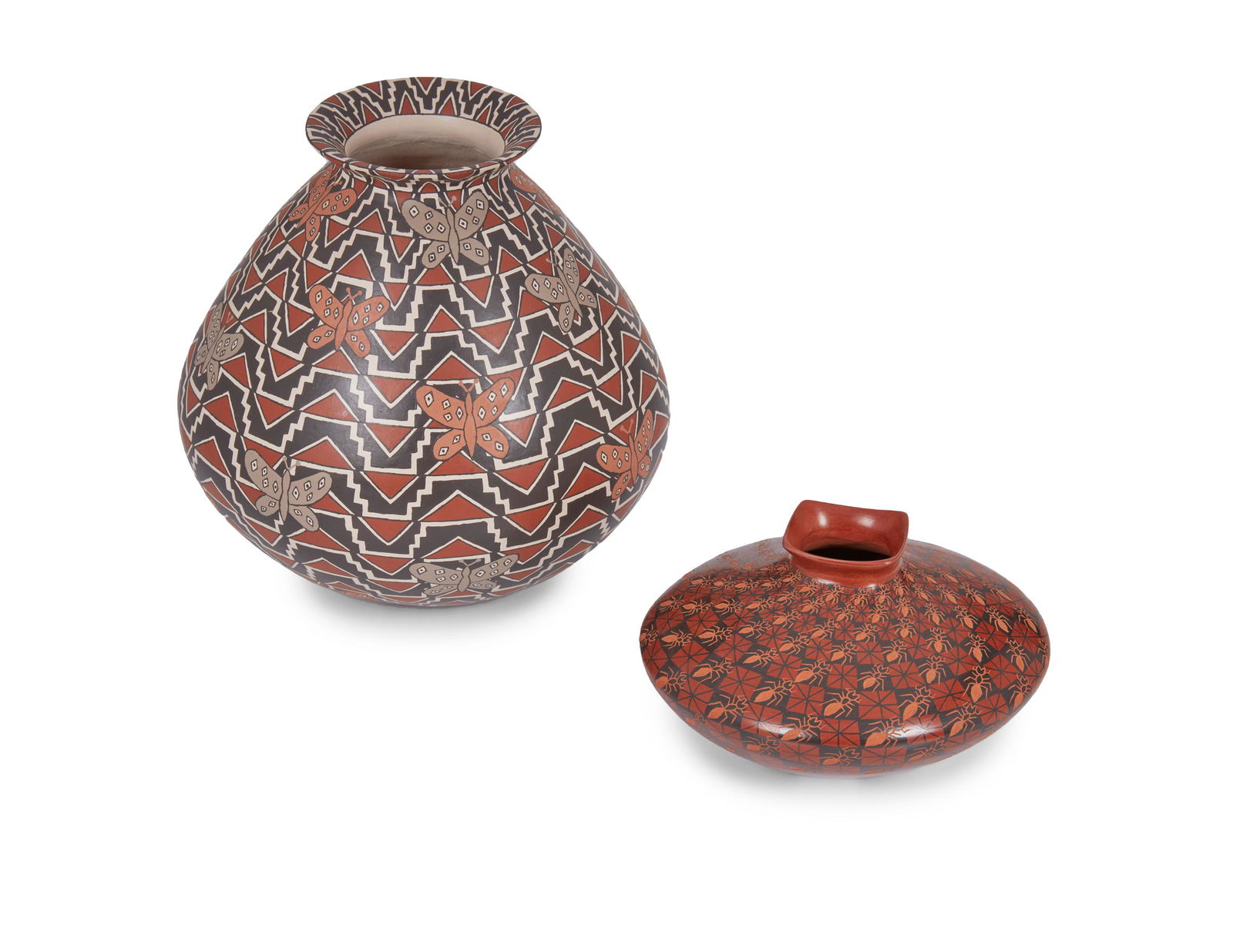 Two Mata Ortiz pottery vessels (1 of 4)