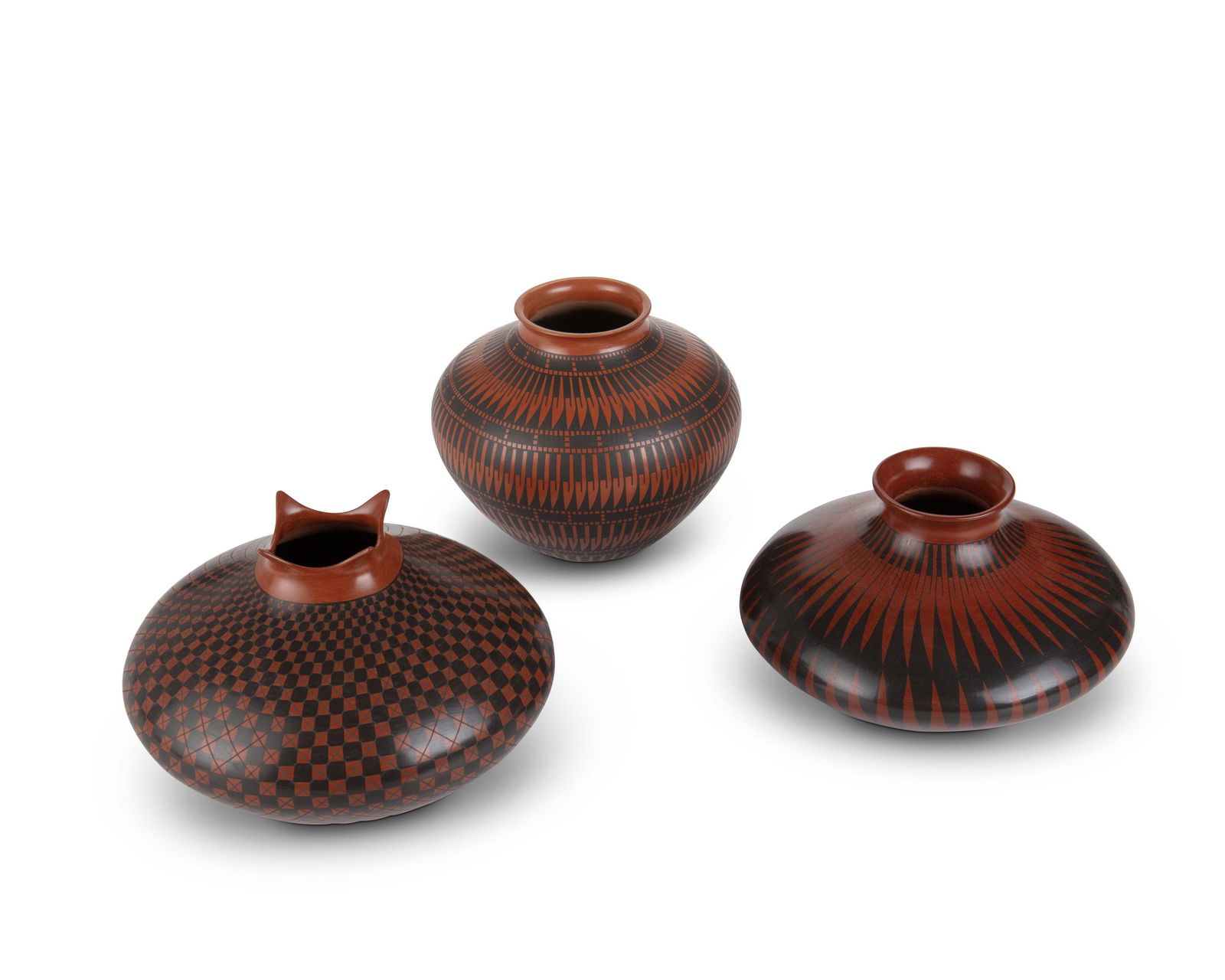 Three Mata Ortiz pottery vessels (1 of 4)
