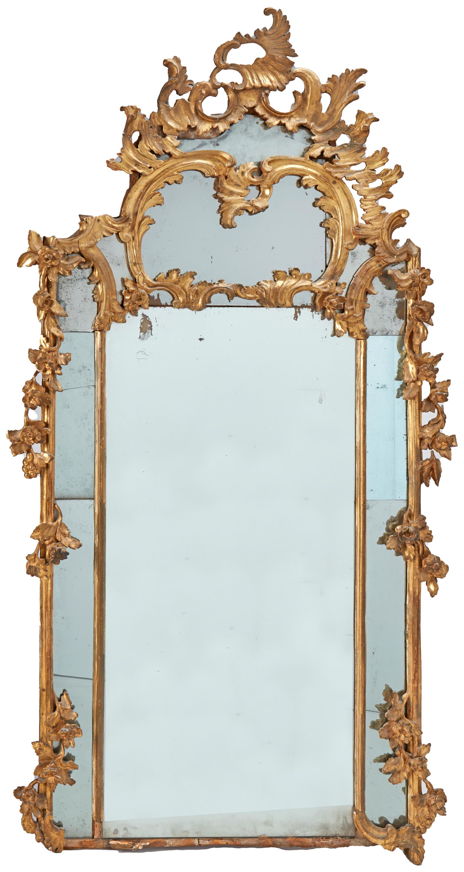 A French Louis XV wall mirror (1 of 5)