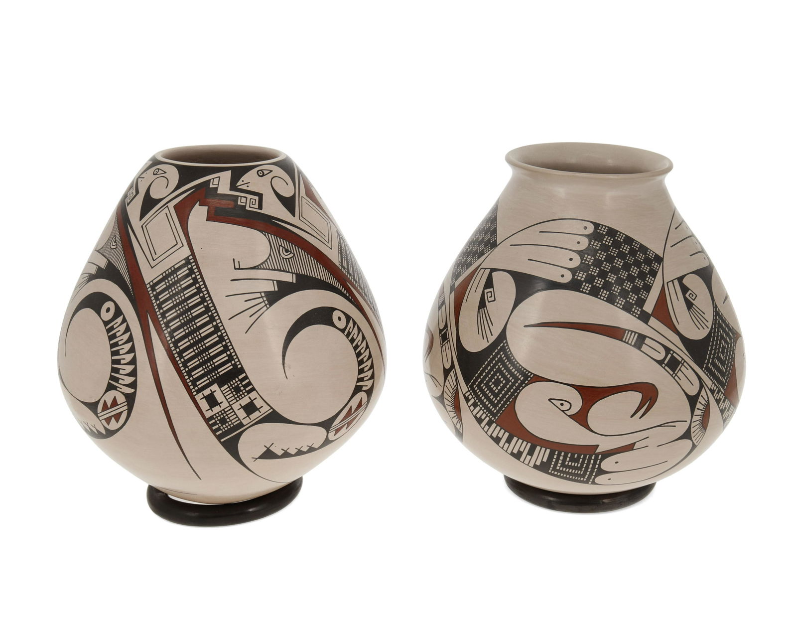 Two Mata Ortiz pottery vessels, by Cesar Dominguez (1 of 3)