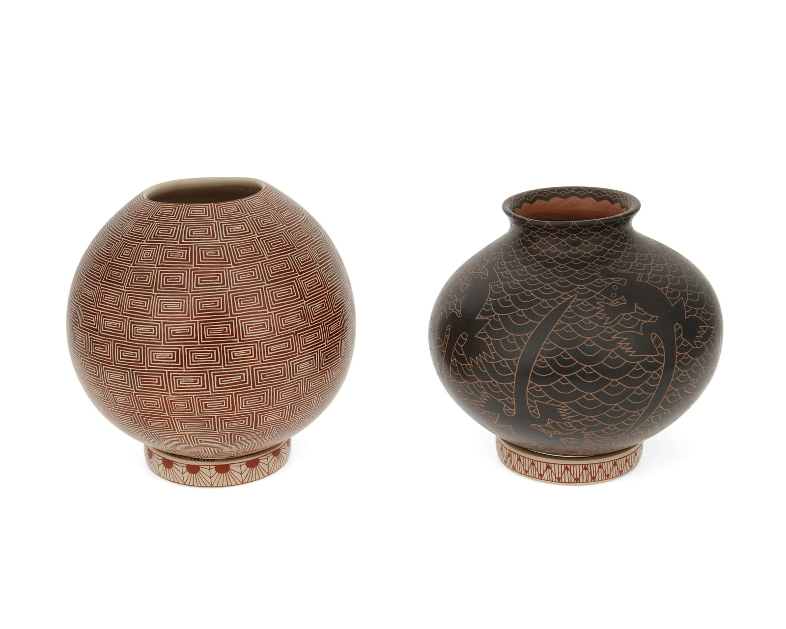 Two Mata Ortiz sgraffito pottery vessels (1 of 4)