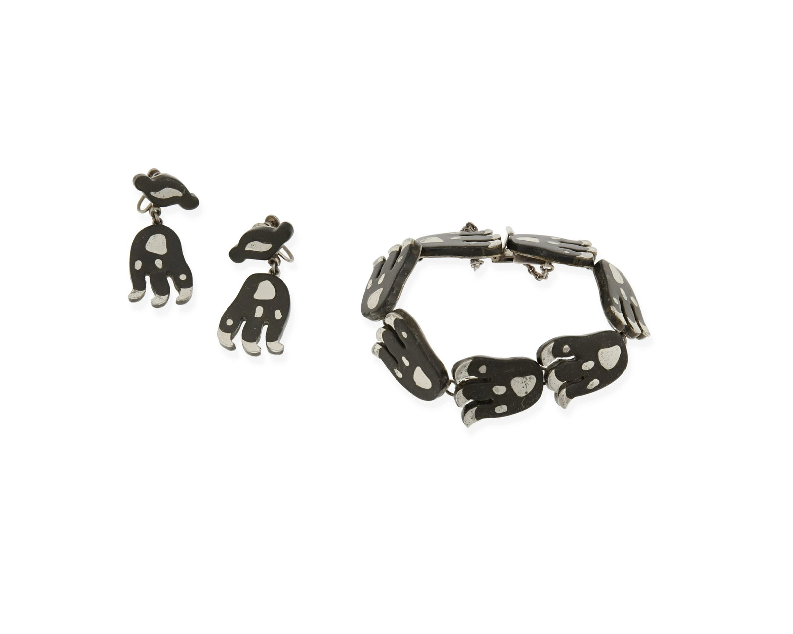 Los Castillo: A set of "Onix Negro" silver and stone jewelry, circa 1959-1965; Taxco, Mexico Each stamped: Los Castillo / Taxco / Hecho en Mexico / [Eagle 15] / 58; Bracelet further stamped: Onix Negro Comprising a