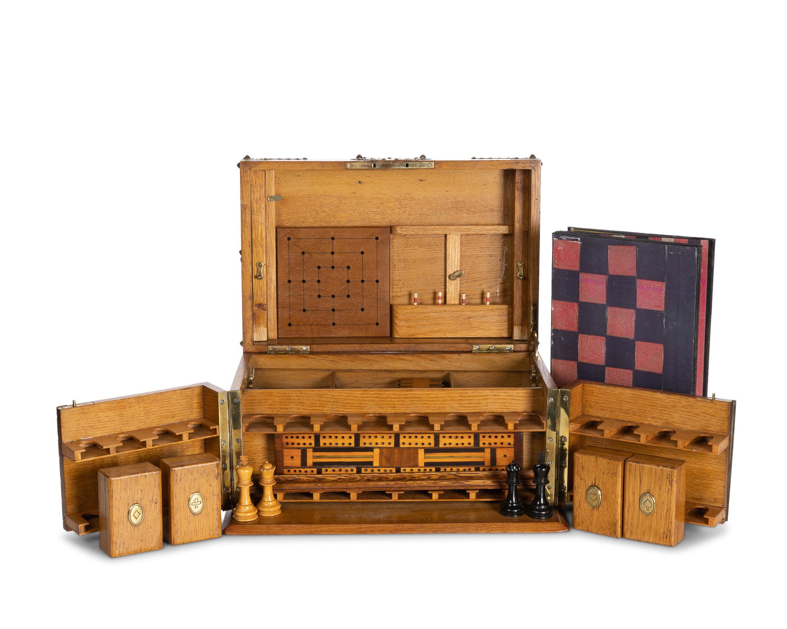 A Continental oak gaming box (1 of 6)