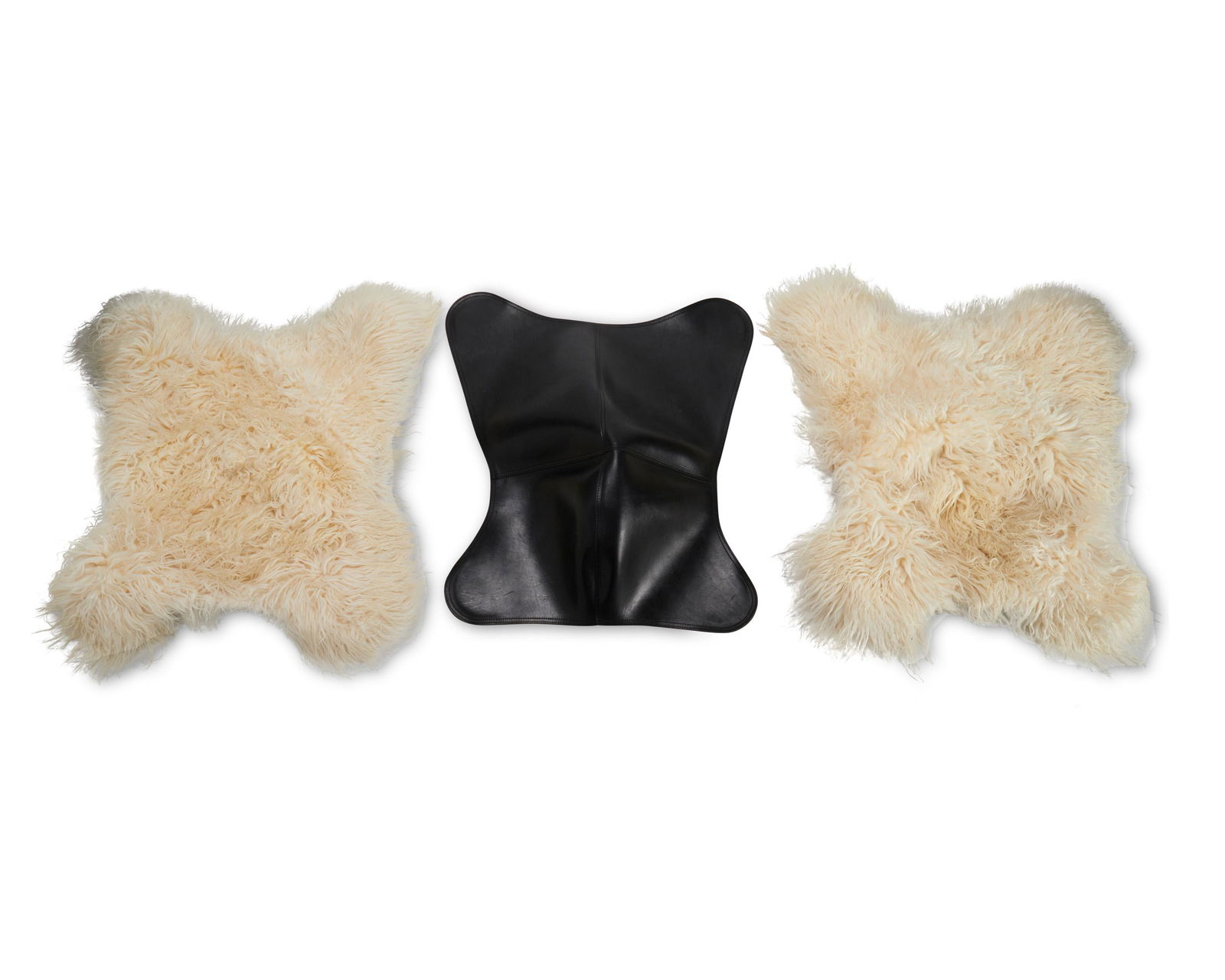 Three partial CUERO butterfly chairs (1 of 7)