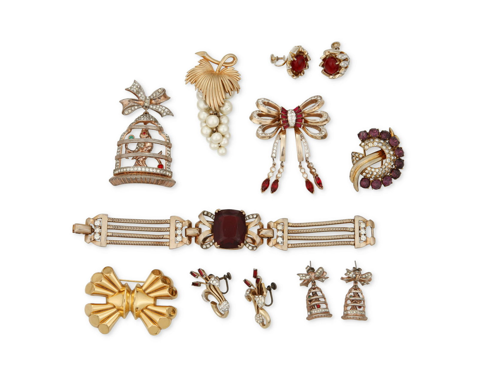 A group of Retro costume jewelry (1 of 1)