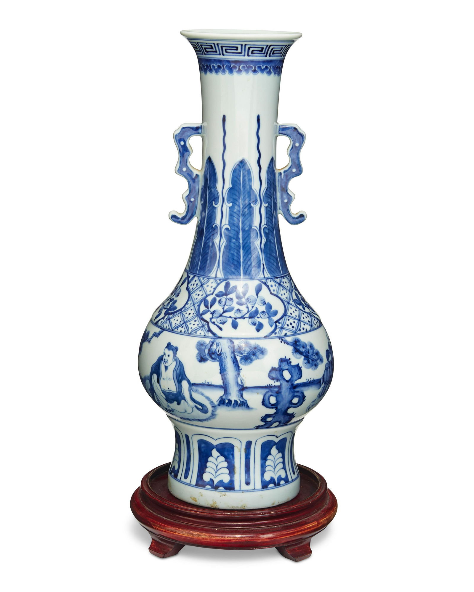 A Chinese blue and white porcelain vase (1 of 3)