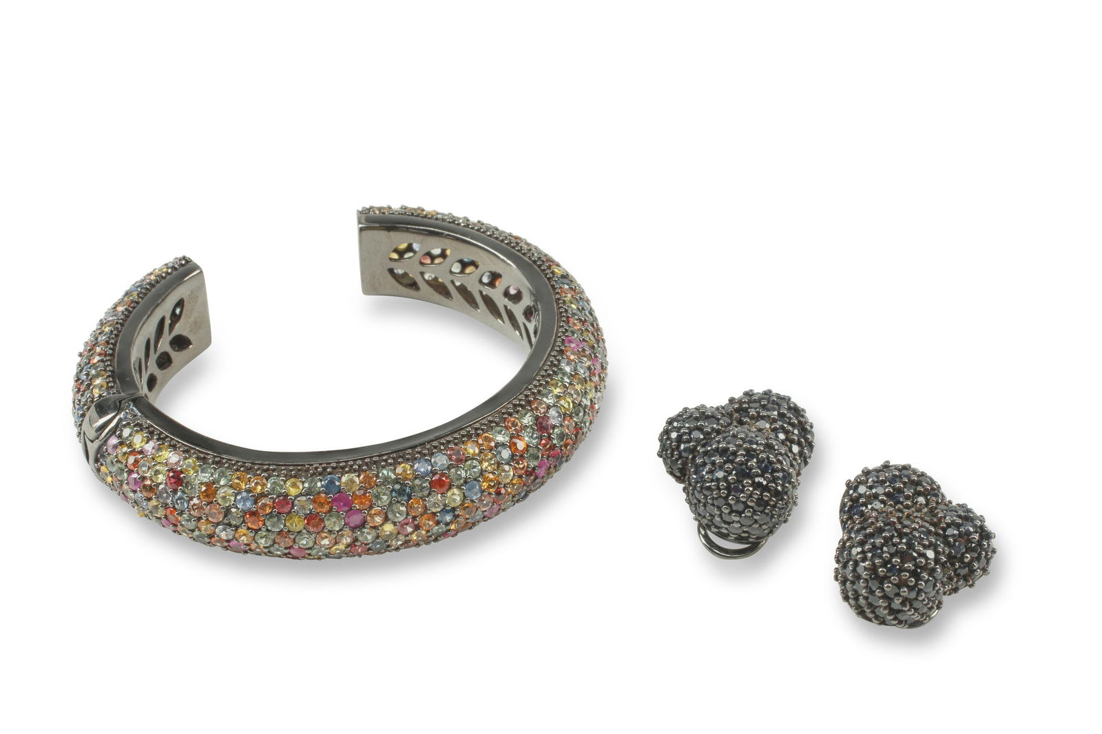 A Matthew Campbell Laurenza jewelry set (1 of 4)