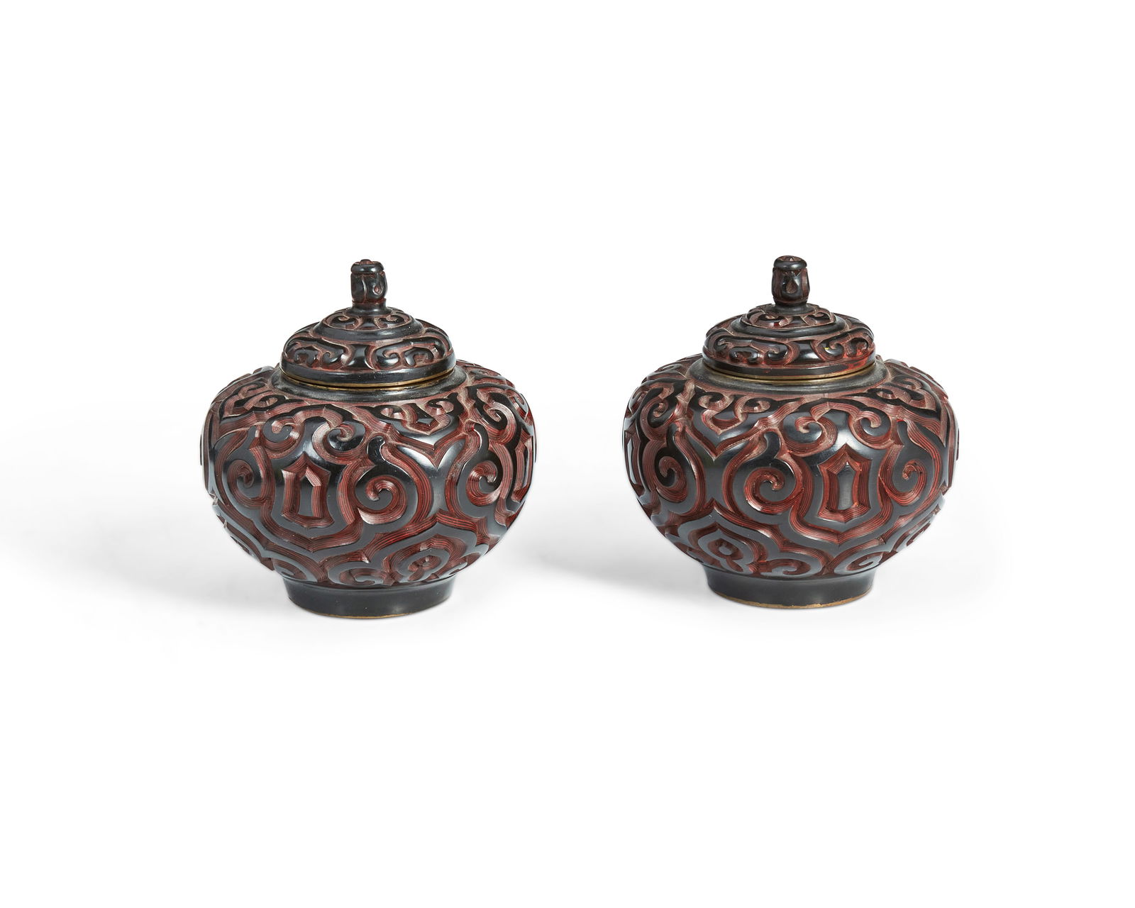 A pair of Chinese tixi lacquered jars (1 of 3)