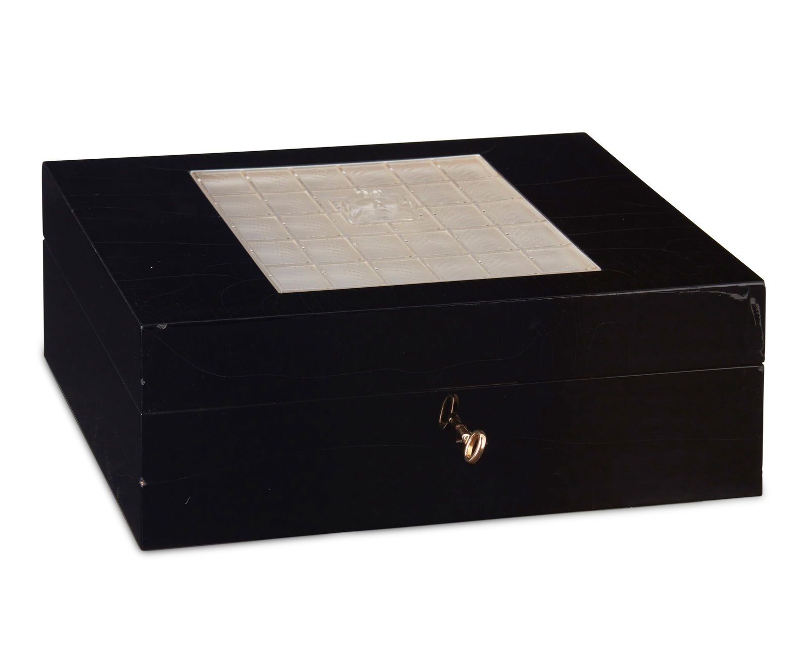 A Lalique "Madison" humidor box (1 of 4)