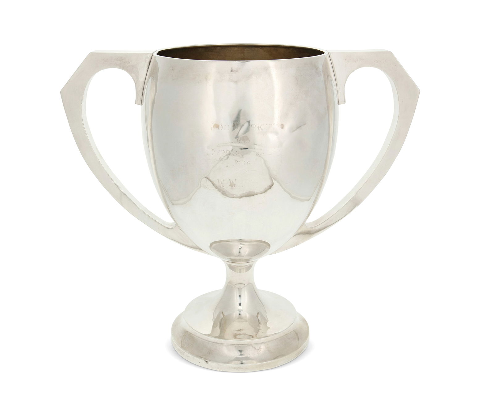 An English sterling silver handled trophy cup (1 of 3)