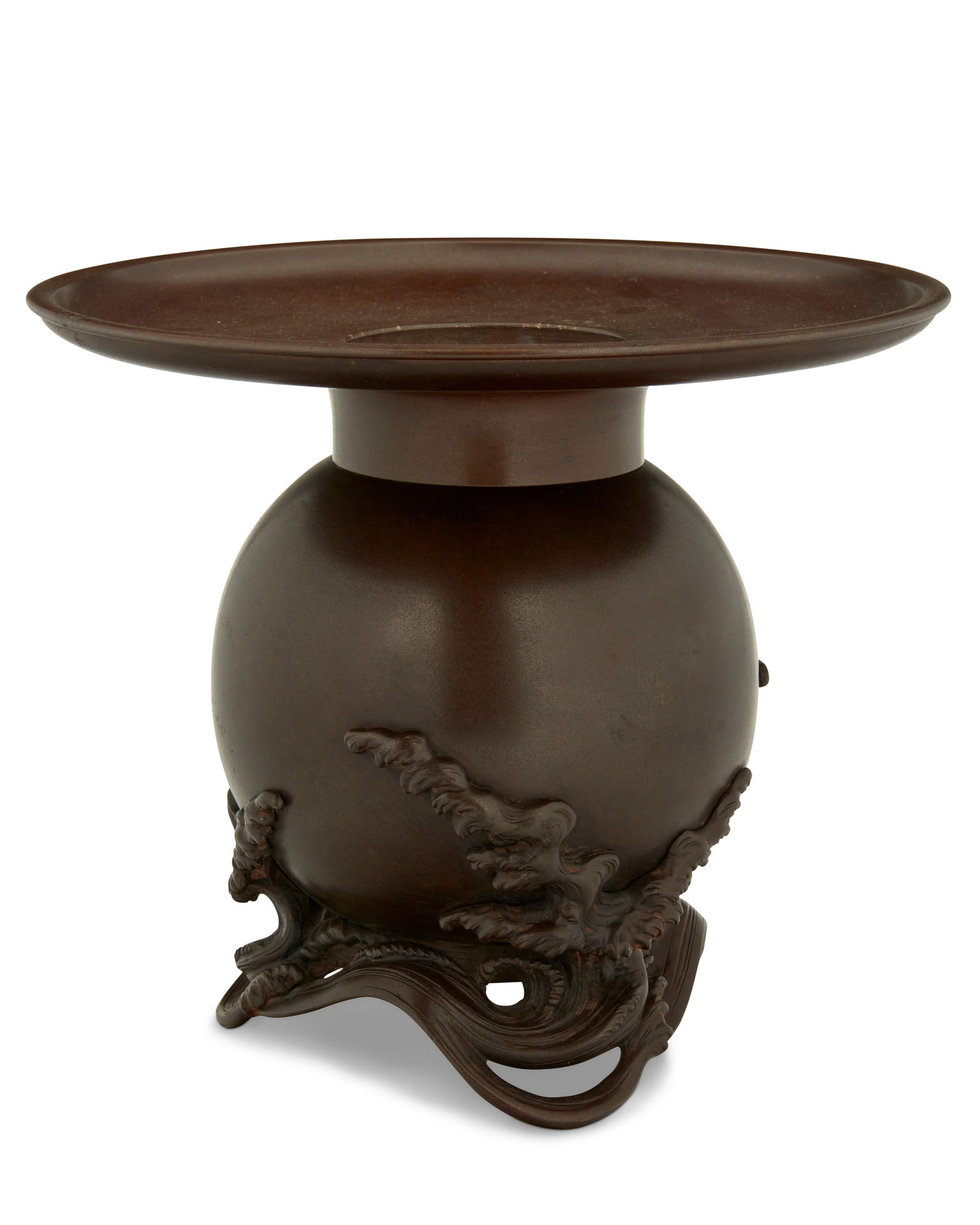 A Japanese Usubata bronze ikebana vase (1 of 3)