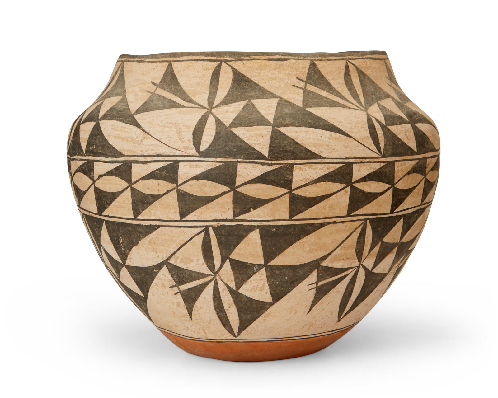 An Acoma Pueblo polychrome pottery olla (1 of 4)