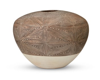 Marie Zieu Chino (1907-1982, Acoma Pueblo), A high-shouldered seed pot, mid-20th century