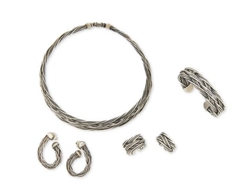A Set of Ron Rizzo Silver Jewelry