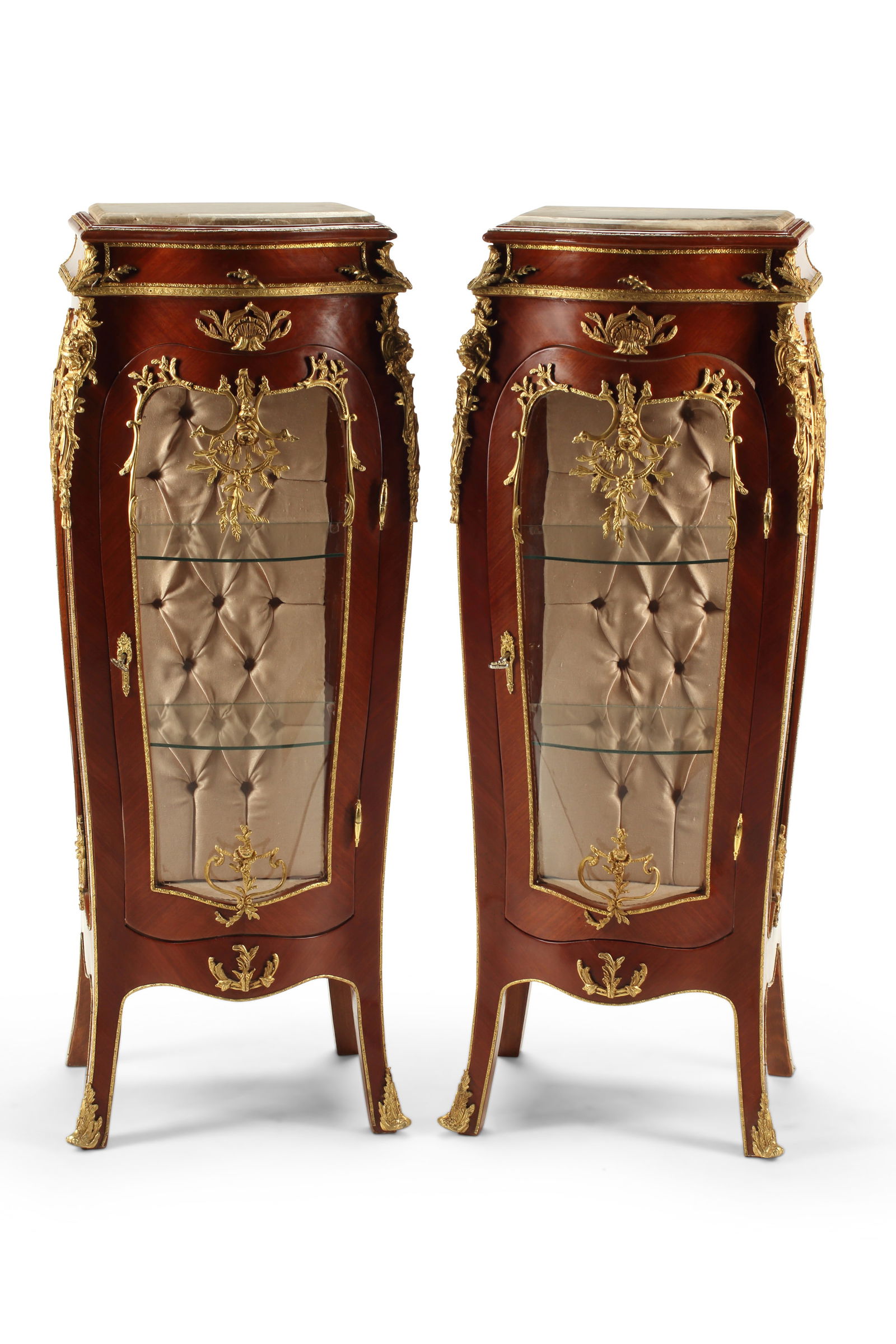 A pair of Louis XV-style vitrine cabinets (1 of 4)