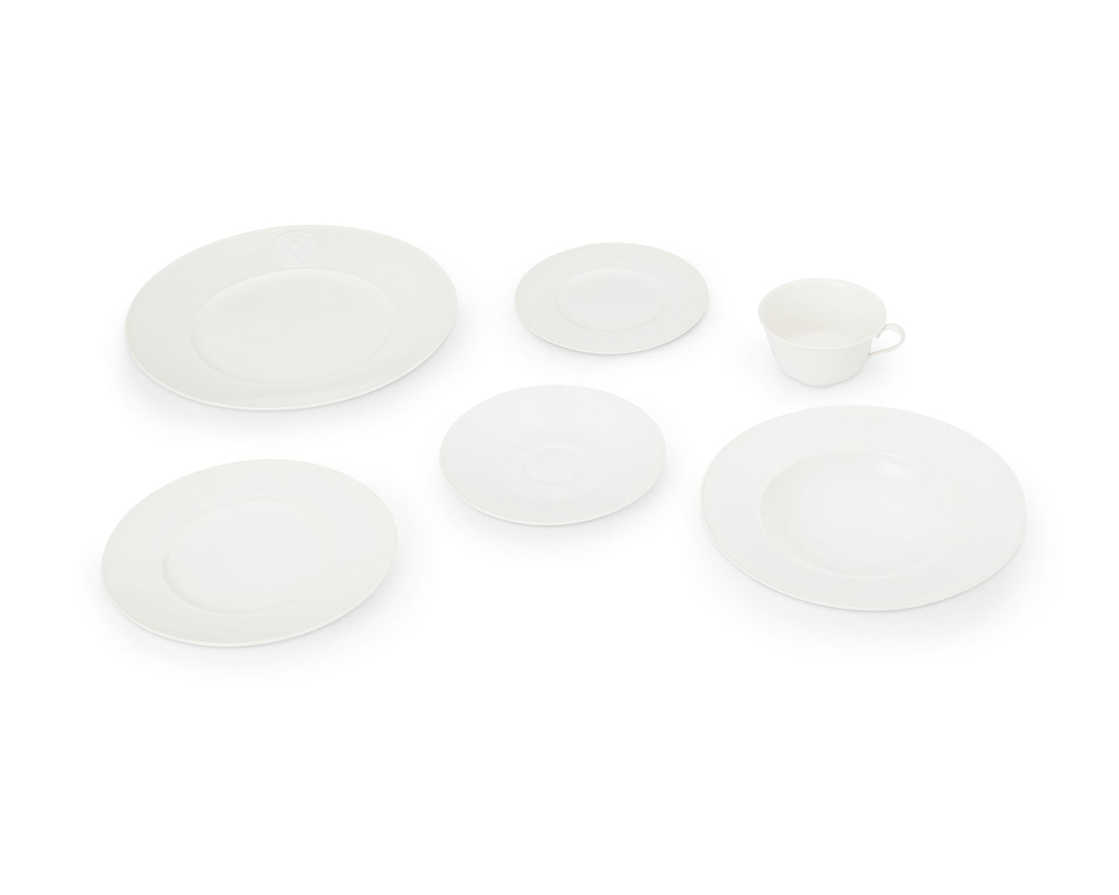 A KPM "Arcadia" porcelain dinner service (1 of 5)