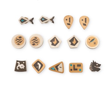 A group of Los Castillo "Onix Negro" accessory pins