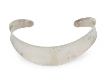 An Allan Adler hammered silver collar necklace