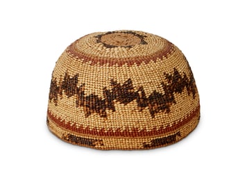 A Hupa/Yurok/Karuk polychrome basketry hat